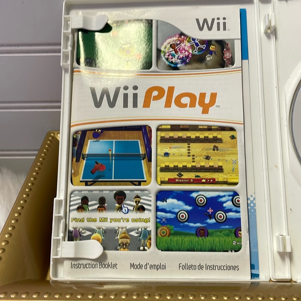 Wii Play Nintendo Video Game- VTG. 2006-2007 - Picture 4 of 9